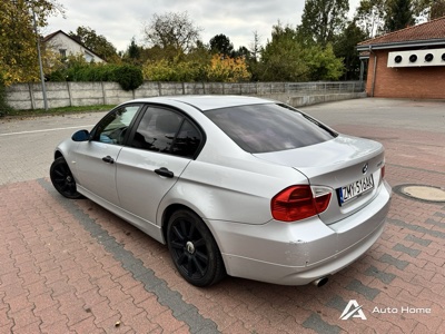 BMW 3 Series 2005
