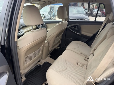 Toyota RAV4 2011