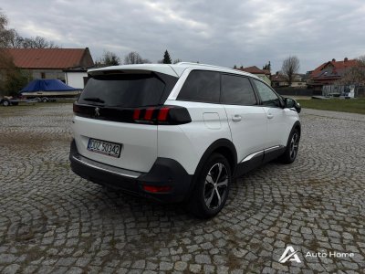 Peugeot 5008 2019