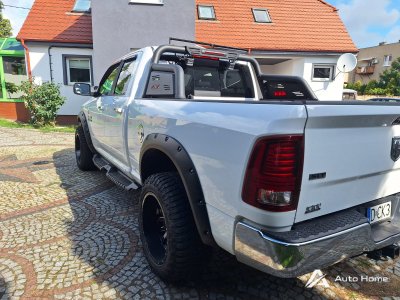 Dodge RAM 1500 2016