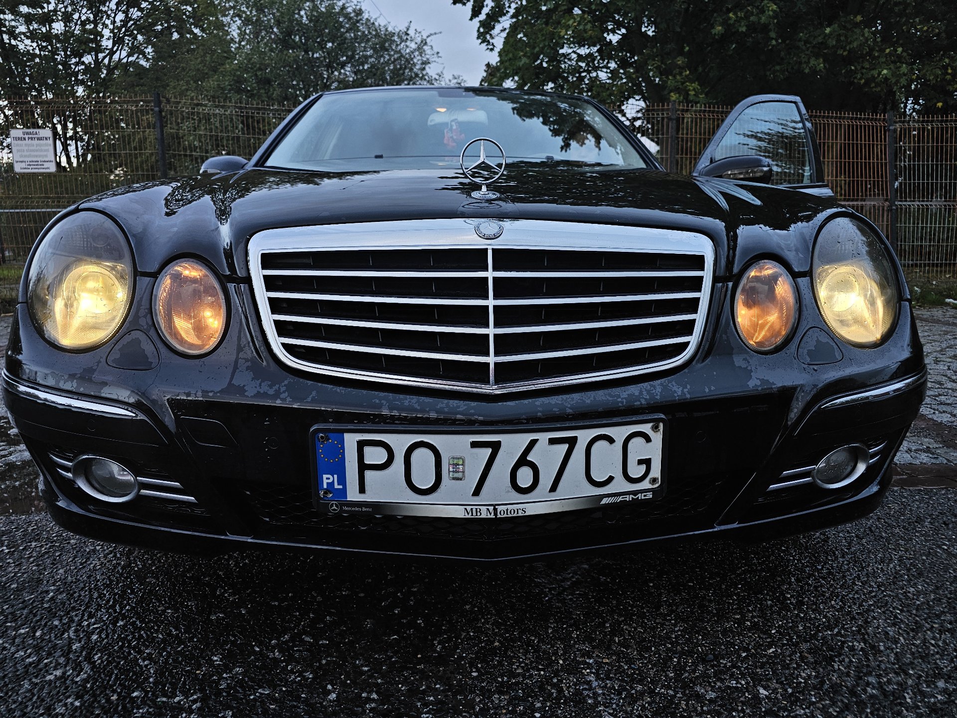 Mercedes-Benz E-Class 2005